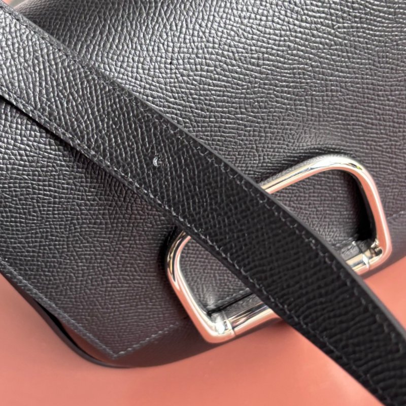 ::HERMES:: 愛馬仕 Della mini 18 屁股包 黑色皮革銀釦 斜背包-28