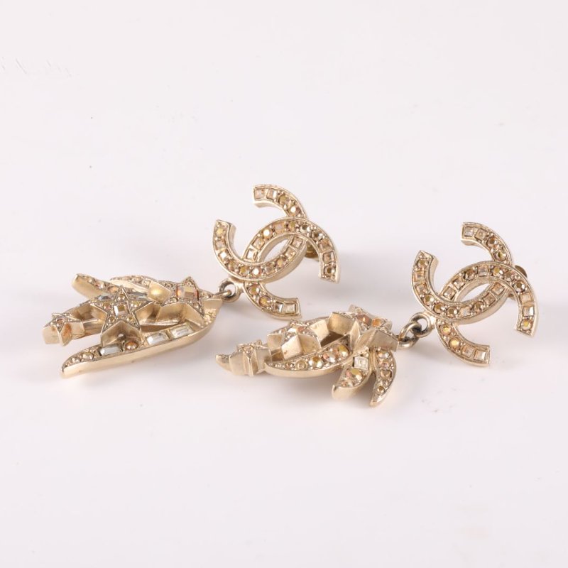 CHANEL 合金21S帶鑽雙C彗星耳環耳環-1