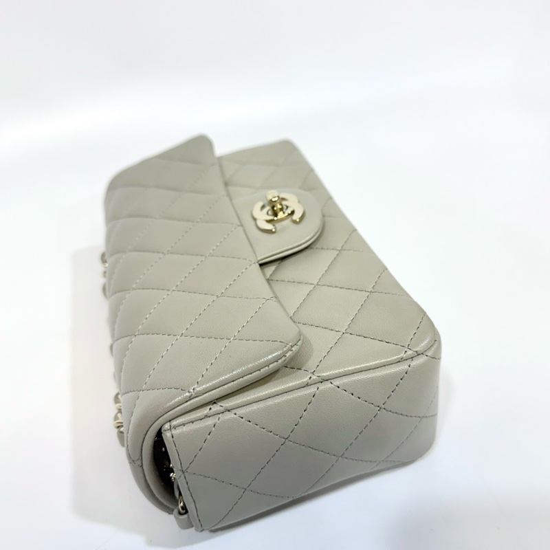 CHANEL鼠尾草灰羊皮淡金釦CF20/A69900-15
