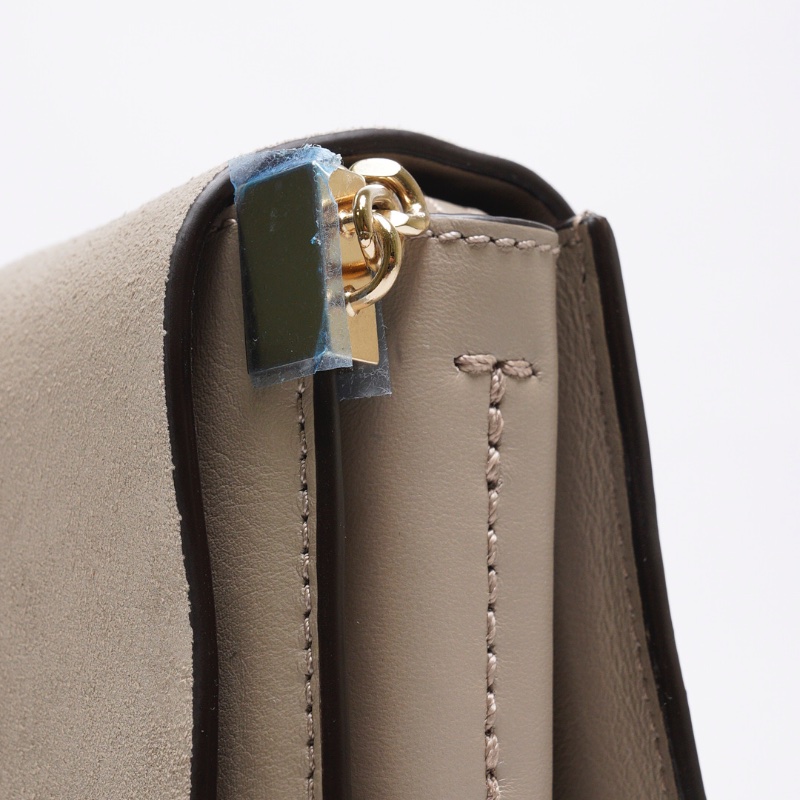 CHLOE Faye 麂皮小牛皮斜背包-大象灰-7