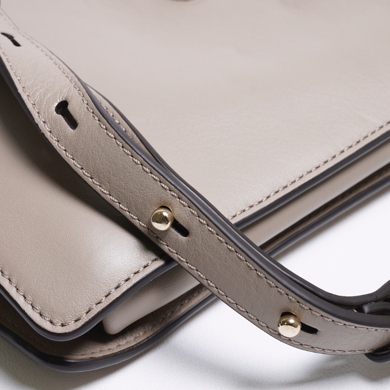 CHLOE Faye 麂皮小牛皮斜背包-大象灰-16