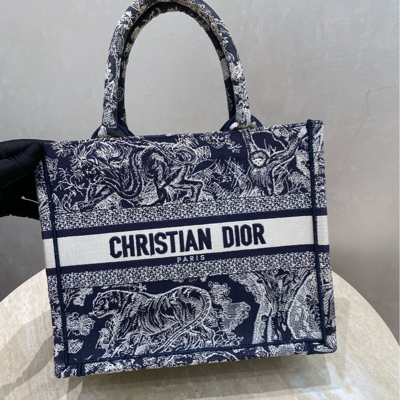 Dior 小號Book tote 動物園刺繡23年 尺寸約26.5x22x14-0