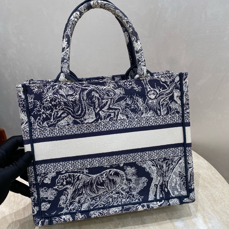 Dior 小號Book tote 動物園刺繡23年 尺寸約26.5x22x14-1