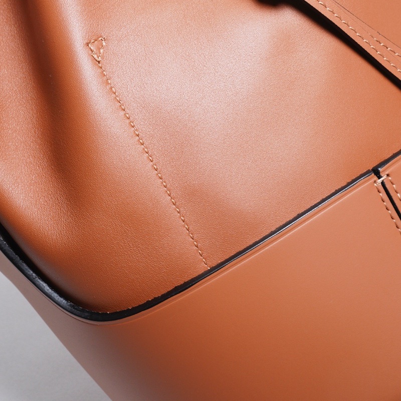 LOEWE 水桶包（水桶包）-13