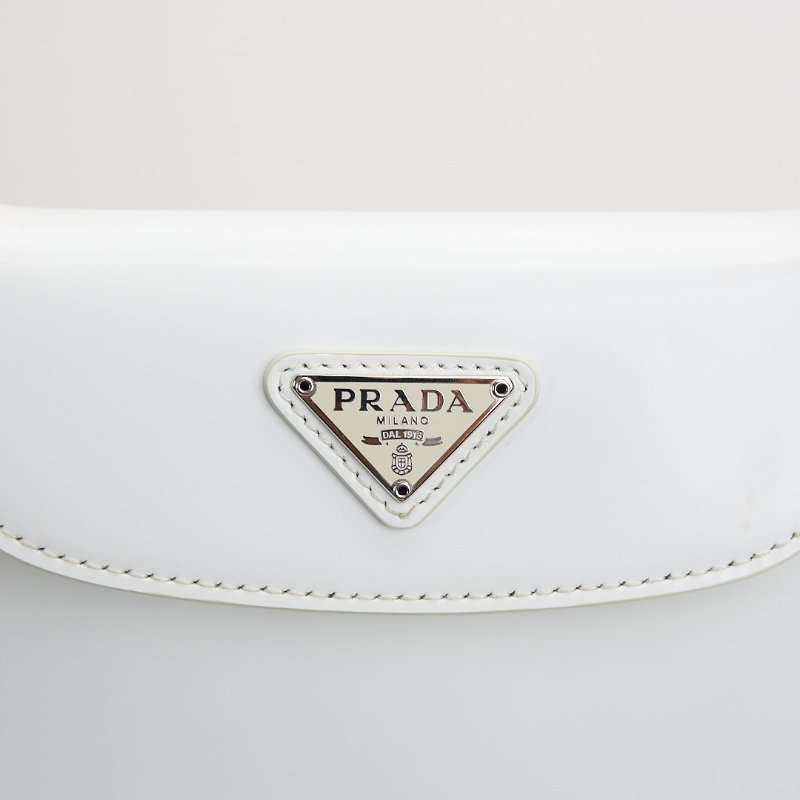 二手Prada cleo mini 白色/亮面牛皮-1