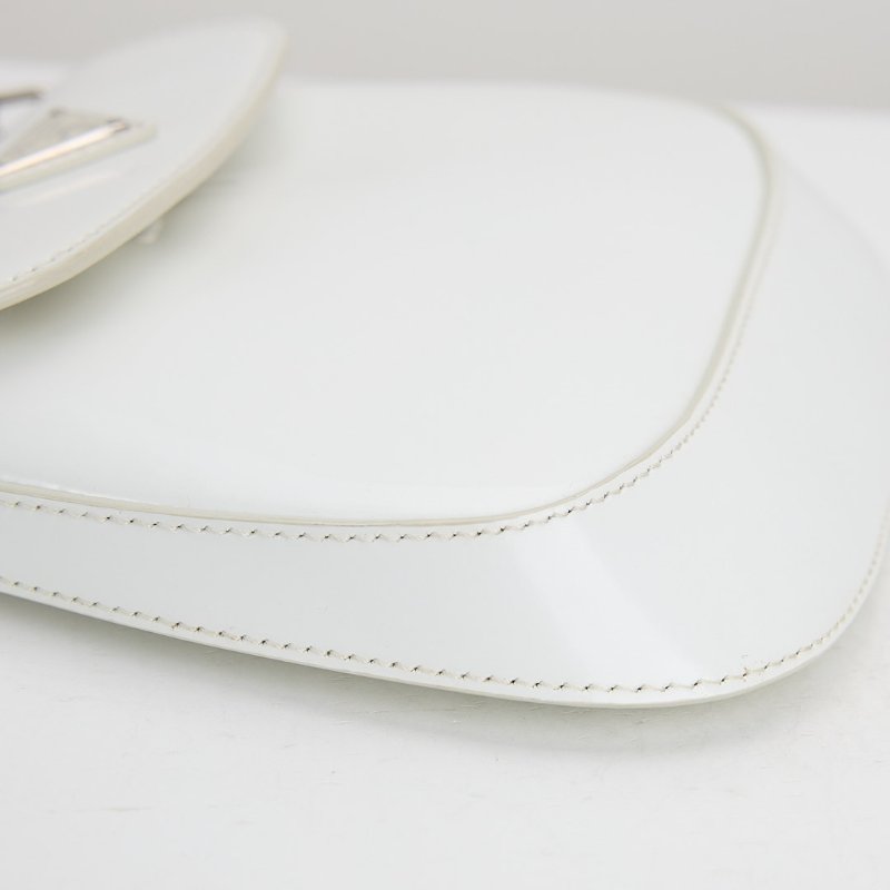 二手Prada cleo mini 白色/亮面牛皮-7