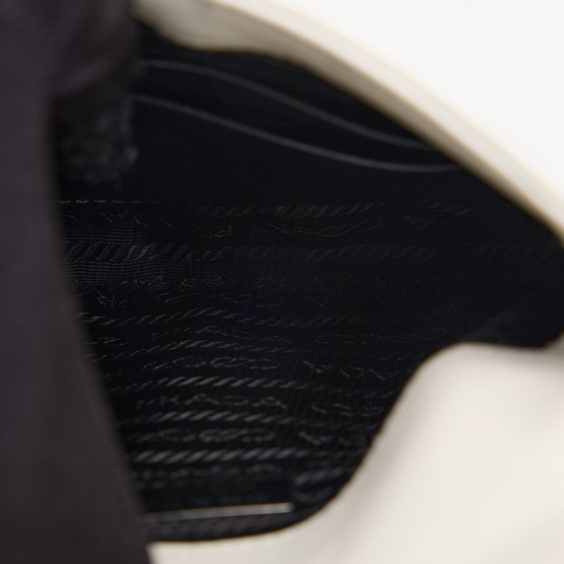 二手Prada cleo mini 白色/亮面牛皮-22