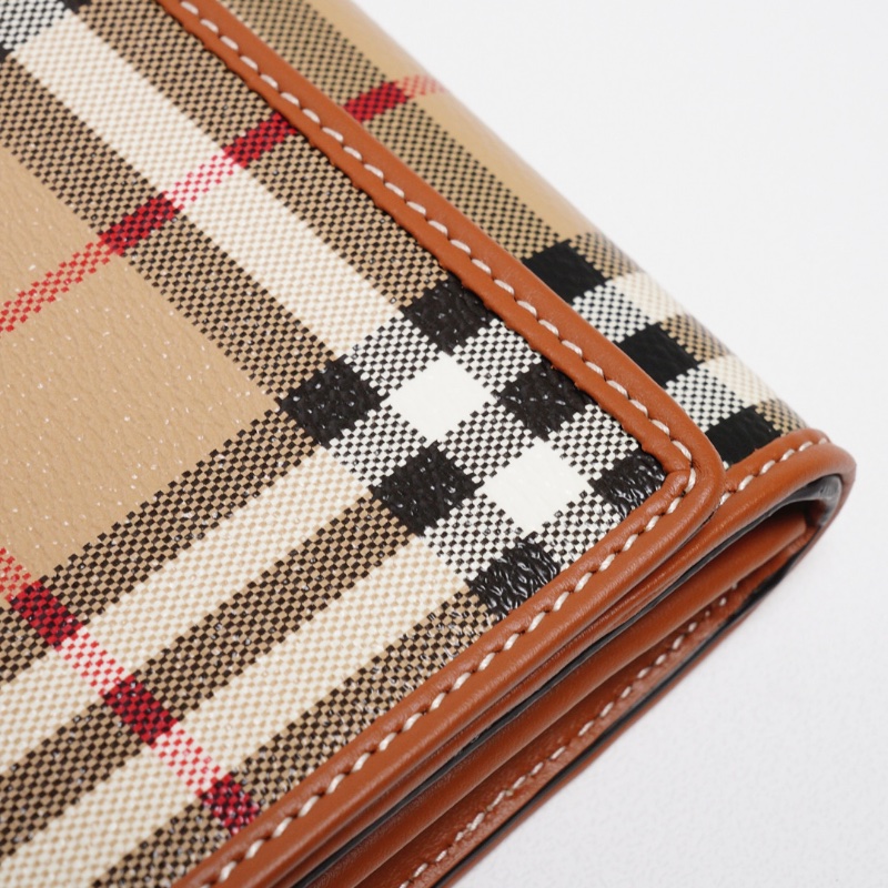 BURBERRY  浮雕LOGO格紋翻蓋長夾 (經典米色) WOC-8