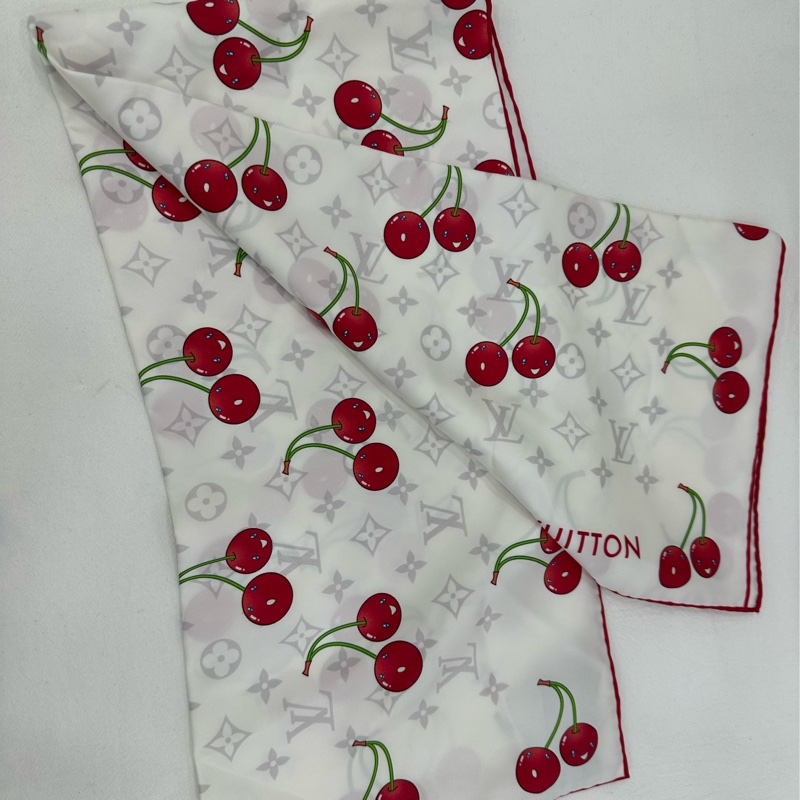 Louis Vuitton x 村上隆聯名櫻桃絲巾,白色F,90x90cm大方巾,桑蠶絲材質-3