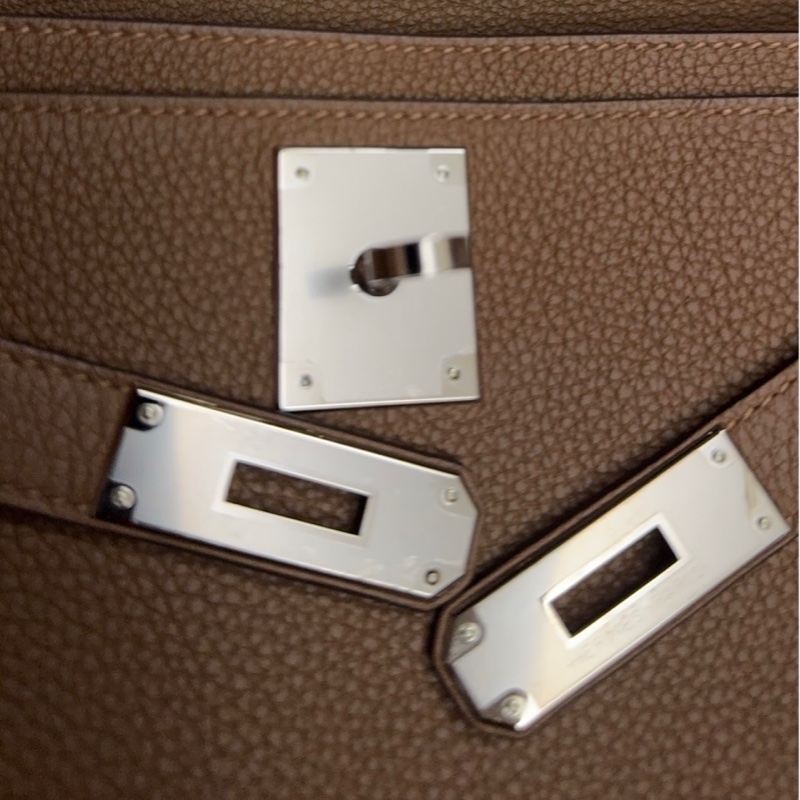 （年末降價衝評價檔期後回調288888） Hermes Kelly Depeches 銀釦 手拿包(大象灰)-13