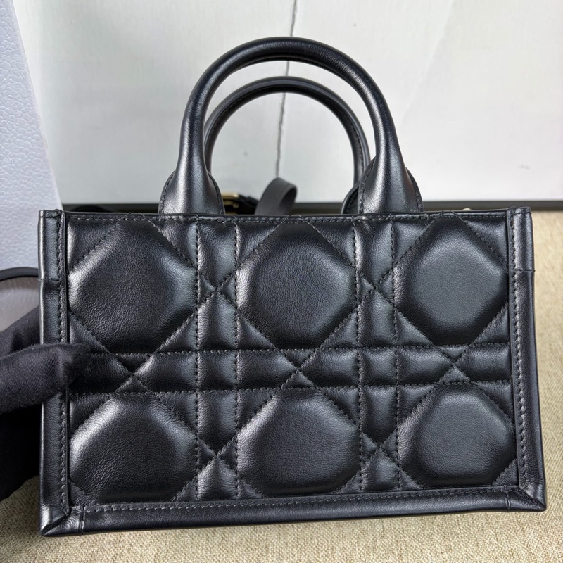 近新！帶票帶保卡！全套！送禮自用都可！Dior 迪奧 Booktote mini迷你橫版-3