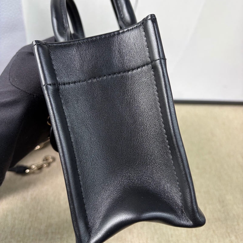 近新！帶票帶保卡！全套！送禮自用都可！Dior 迪奧 Booktote mini迷你橫版-4