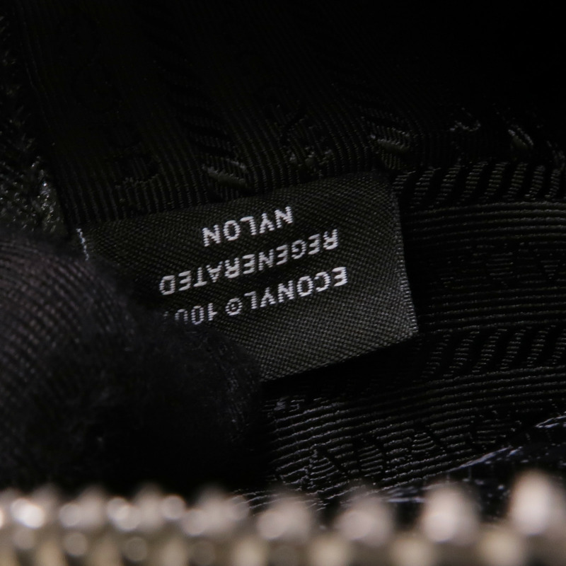 PRADA 尼龍Shoulder Bag銀扣肩背袋-8