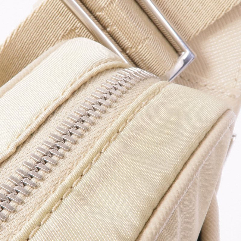PRADA 尼龍Shoulder Bag銀扣肩背袋-20
