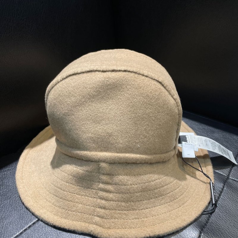💎Han's house精品服飾💎BURBERRY TB 格紋 漁夫帽 帽子 100% 羊毛 雙面用 原價16500-4