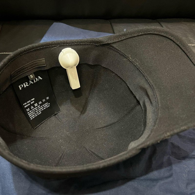 💎Han's house精品服飾💎PRADA LOGO 羊毛 帽子 現貨 原價22500-5