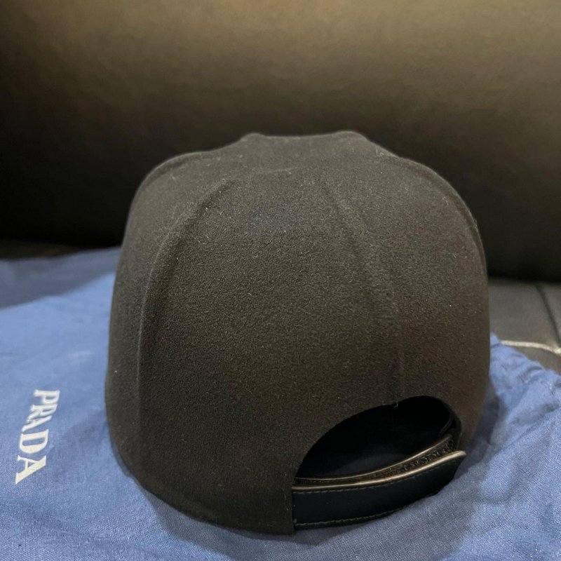 💎Han's house精品服飾💎PRADA LOGO 羊毛 帽子 現貨 原價22500-6