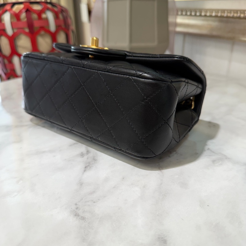 Chanel黑牛皮菱格紋COCO20金球金釦下蓋肩斜口蓋包AS1787-3