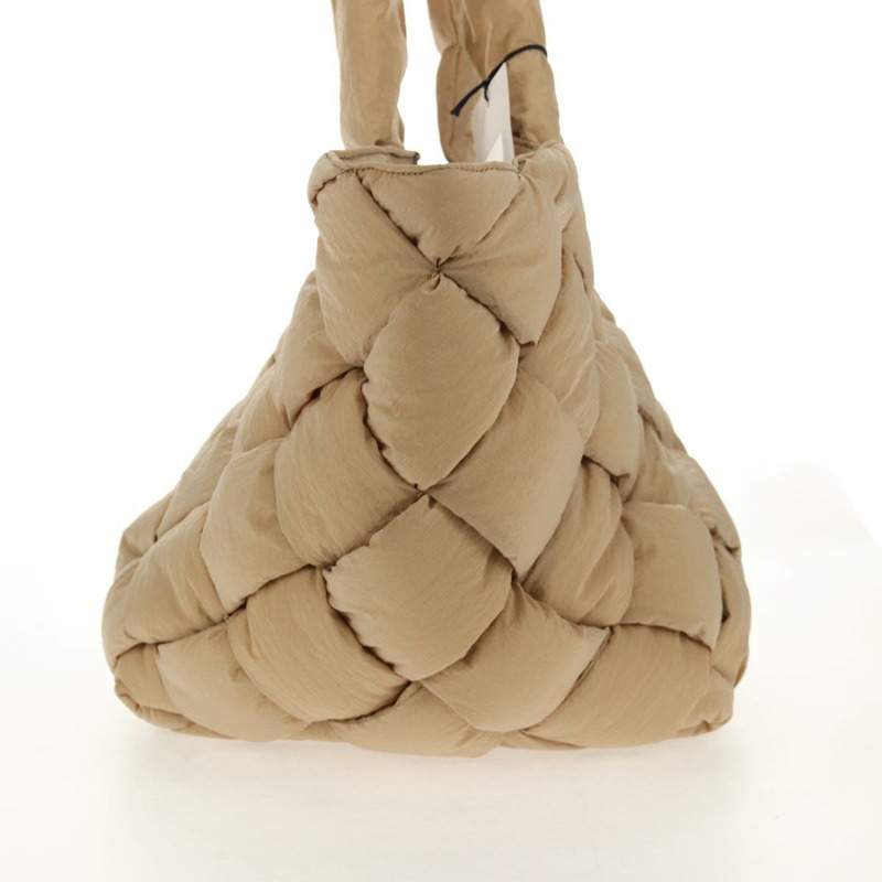 【日本直送】BOTTEGA VENETA 盒式襯墊 INTRECCIATO 包尼龍米色 670207 正品 sw1603M-2