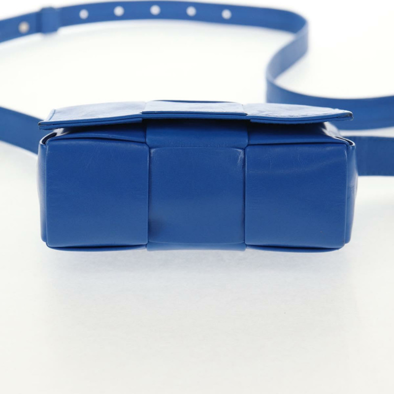 【日本直送】BOTTEGA VENETA MAXI INTRECCIATO 卡式肩背包皮革藍正品 146045V-4