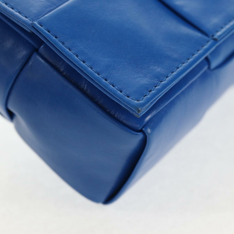 【日本直送】BOTTEGA VENETA MAXI INTRECCIATO 卡式肩背包皮革藍正品 146045V-9