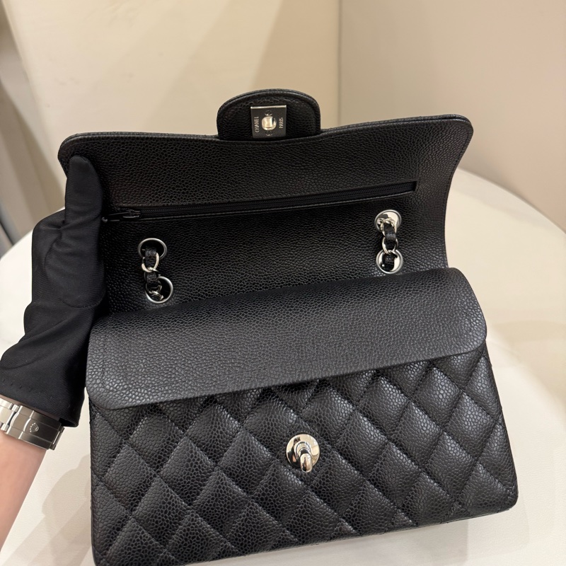 Chanel香奈兒 經典口蓋包 cf23黑銀-5