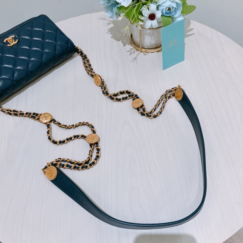 TK1867 CHANEL 香奈兒翻蓋式長銀包連金幣鏈帶包包22A TWIST YOUR BUTTONS CAVIAR WALLET ON CHAIN-11