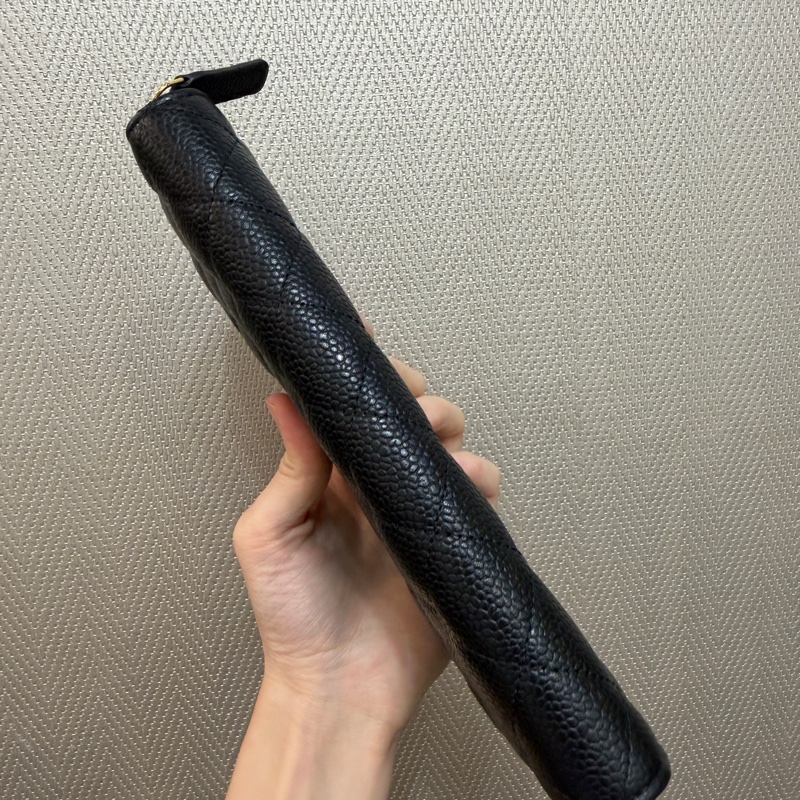 Chanel 黑荔枝皮金釦拉鏈長夾AP0242-6