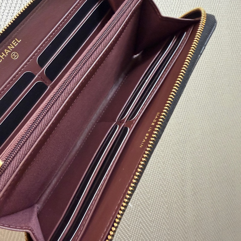 Chanel 黑荔枝皮金釦拉鏈長夾AP0242-11