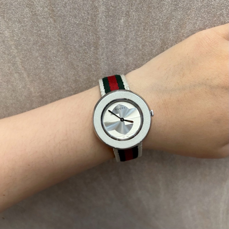 GUCCI白色銀邊綠紅綠織帶手錶YA129411-8