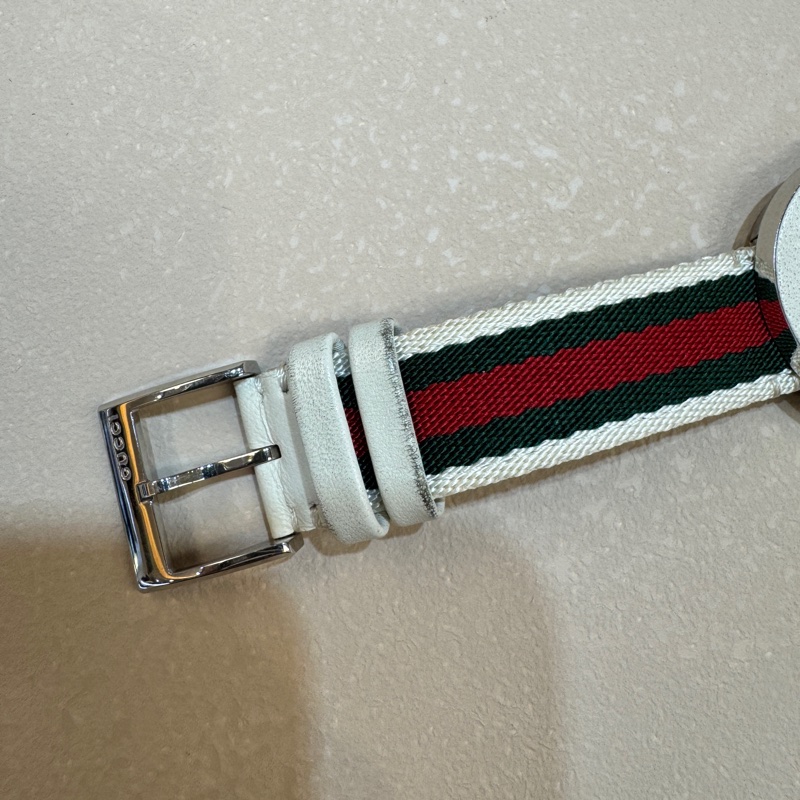 GUCCI白色銀邊綠紅綠織帶手錶YA129411-16