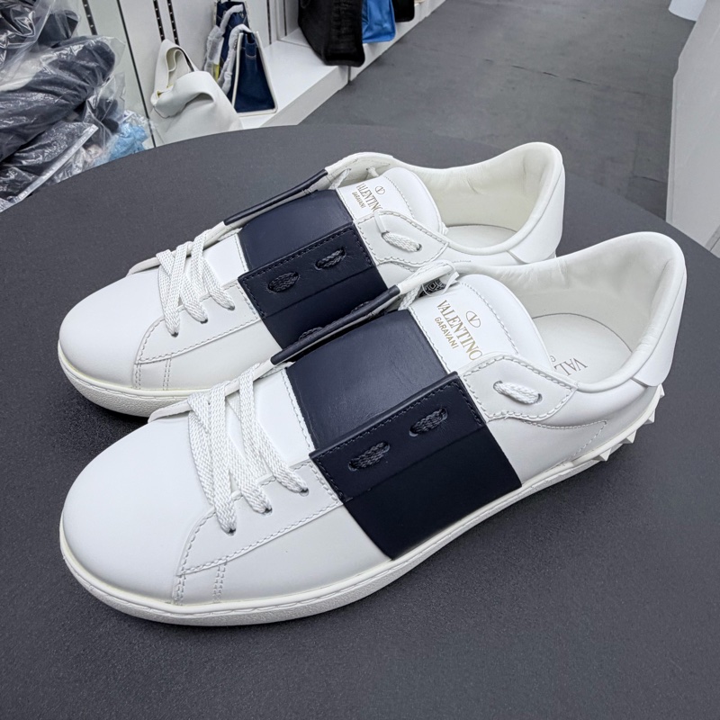 Valentino 小白鞋-0