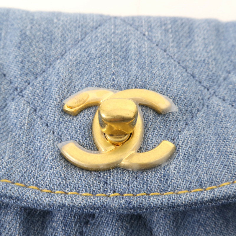 CHANEL 牛仔布Hobo Hand Bag金扣手挽肩背兩用袋-12