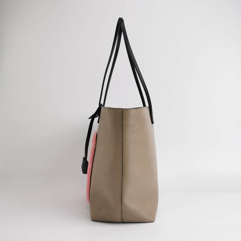 Fendi 牛皮拼色字母logo吊飾單肩包-2