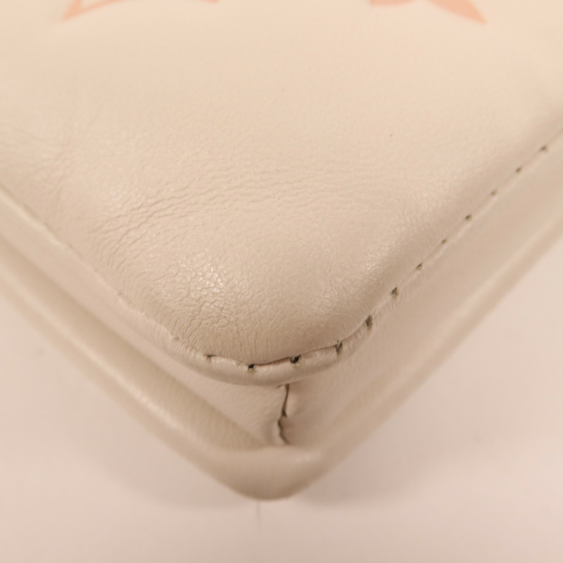 LOUIS VUITTON 羊皮皮革Coussin PM金扣手挽肩背兩用袋-5