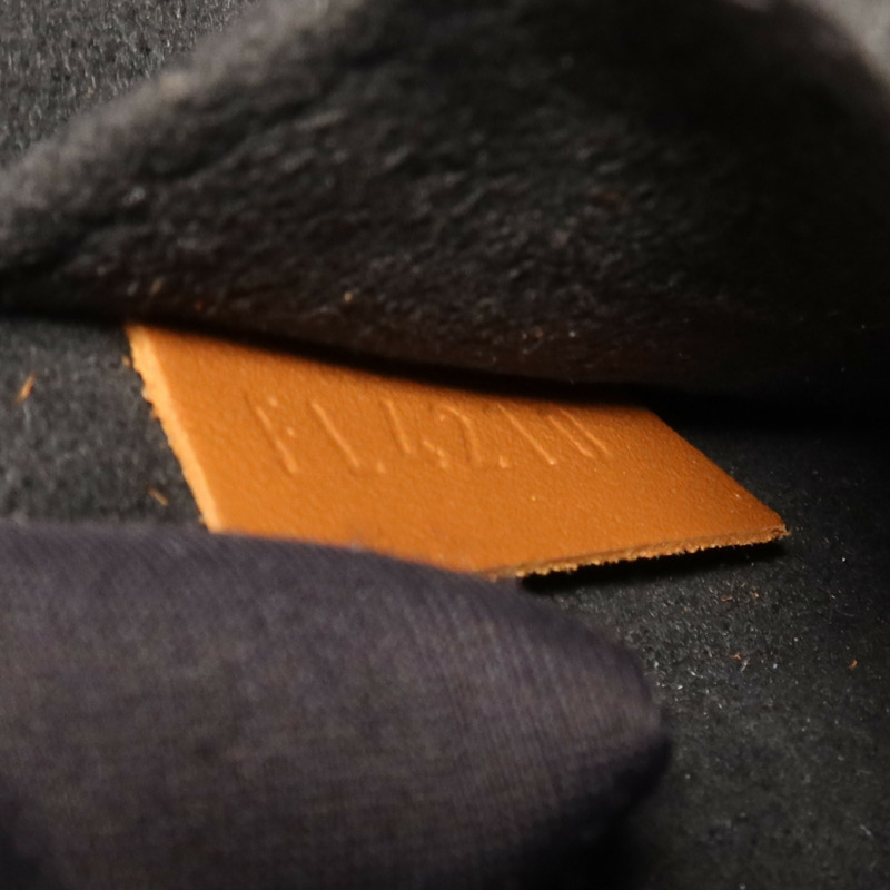 LOUIS VUITTON Monogram Reverse Mini Dauphine金扣肩背袋-6