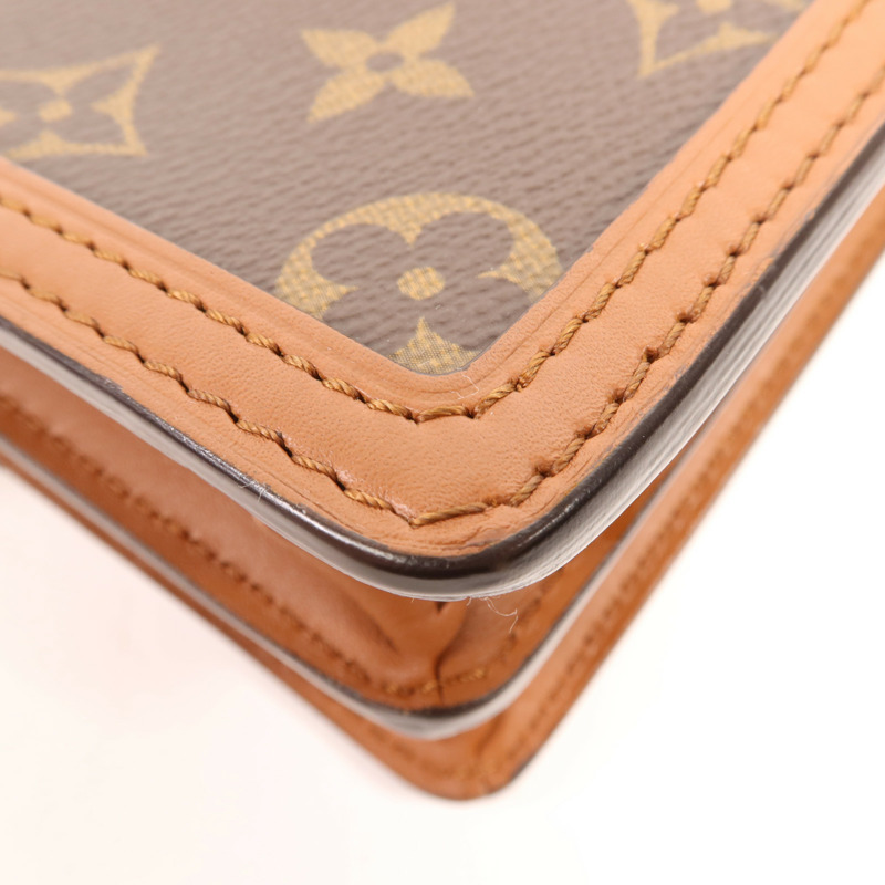 LOUIS VUITTON Monogram Reverse Mini Dauphine金扣肩背袋-11