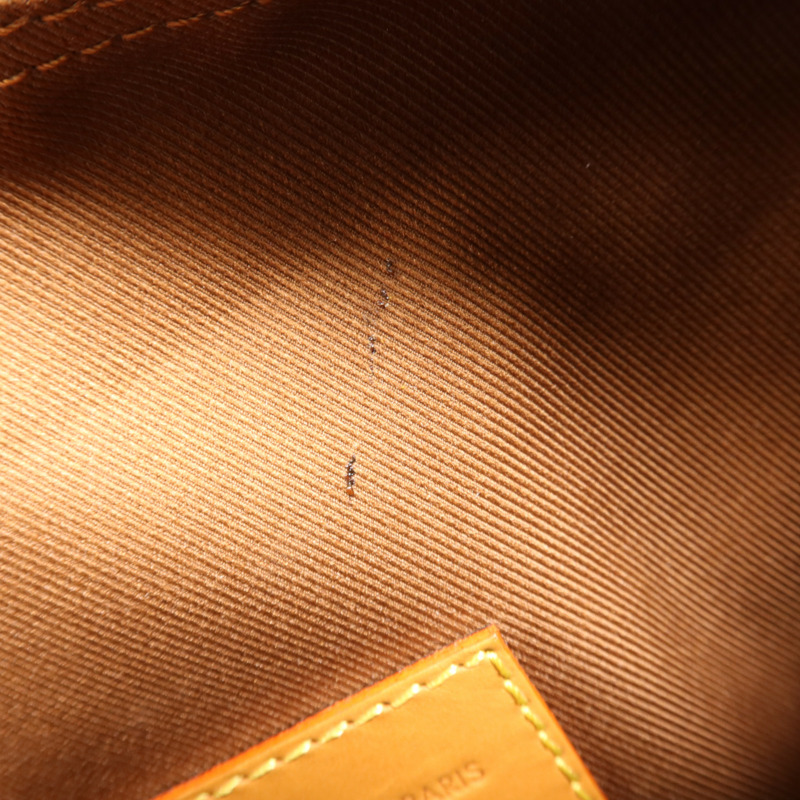LOUIS VUITTON Monogram Soft Trunk金扣肩背袋-12
