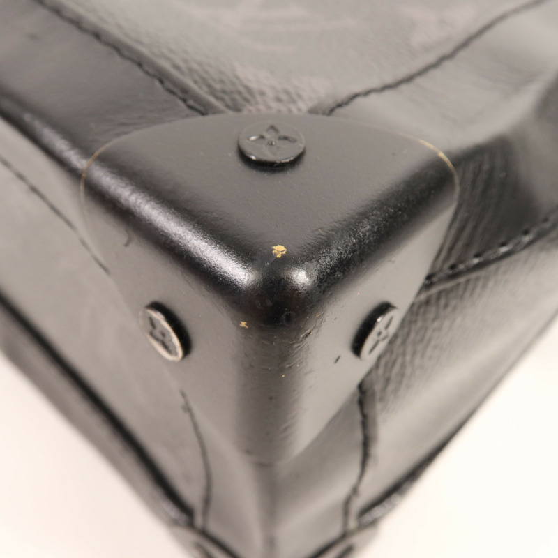 LOUIS VUITTON Monogram Eclipse Soft Trunk肩背袋-10