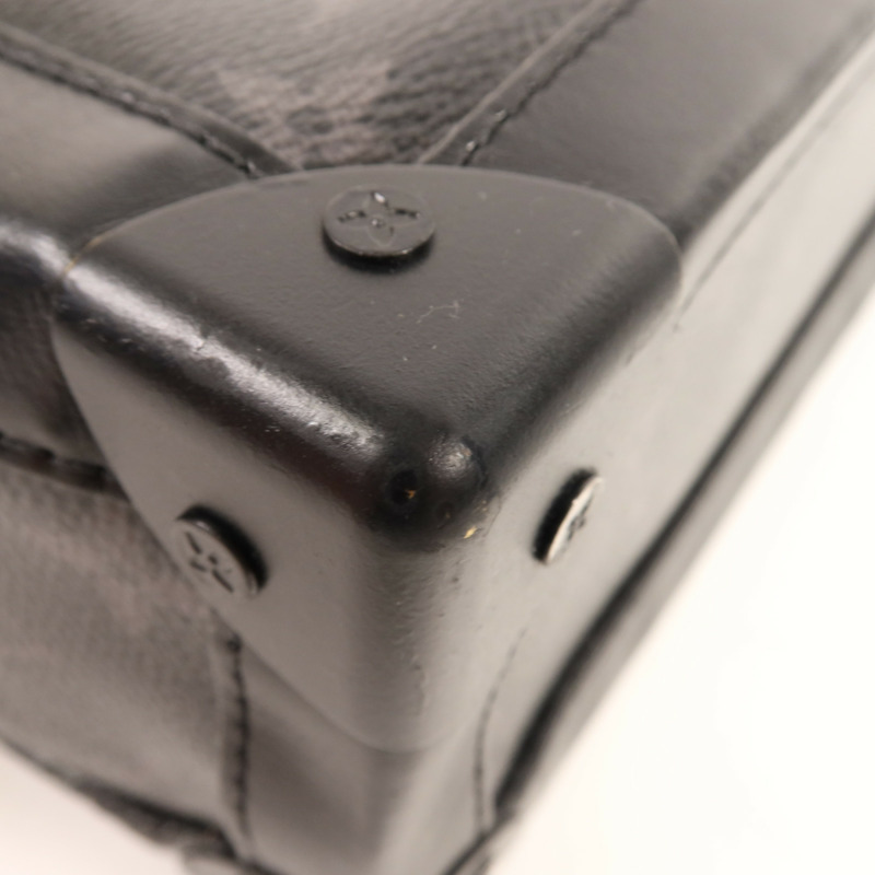 LOUIS VUITTON Monogram Eclipse Soft Trunk肩背袋-11