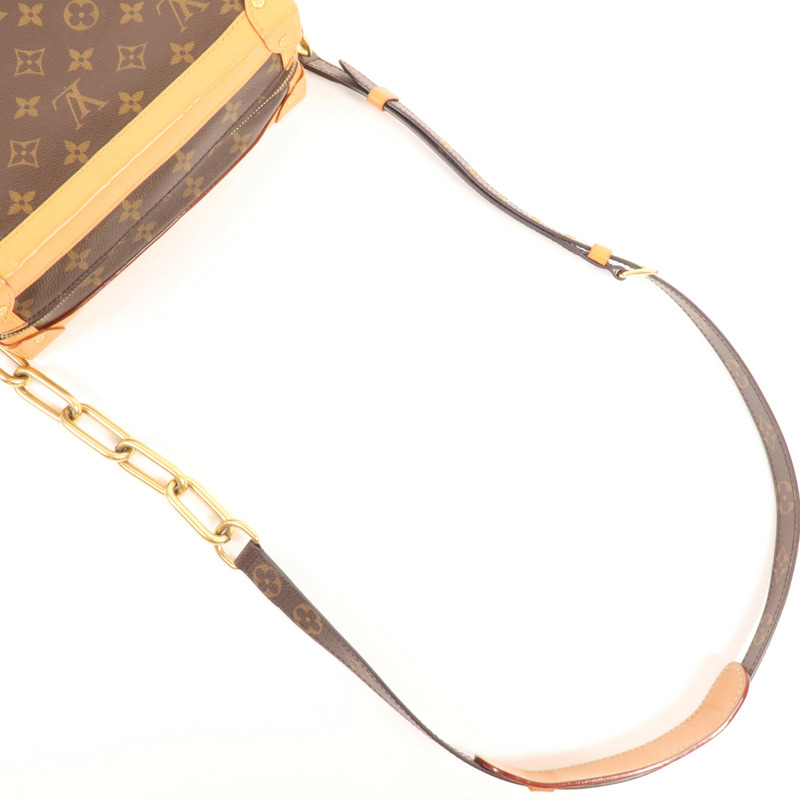 LOUIS VUITTON Monogram Soft Trunk金扣肩背袋-7