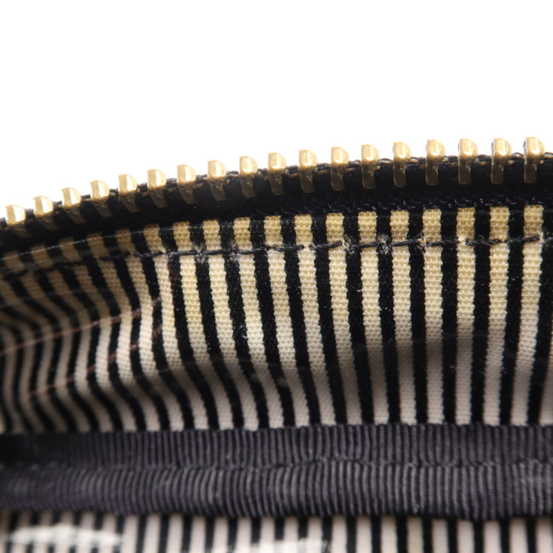 MARC BY MARC JACOBS 塗層帆布Pouch金扣手拿包-12