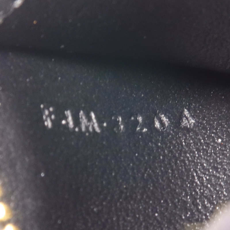 CELINE 牛皮皮革Triomphe Compact Wallet金扣錢包-8