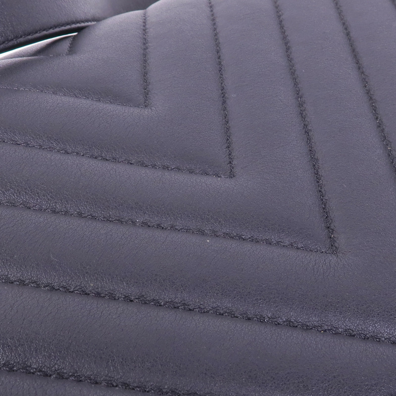 CHANEL 羊皮皮革Boy 28銀扣鏈帶肩背袋-16