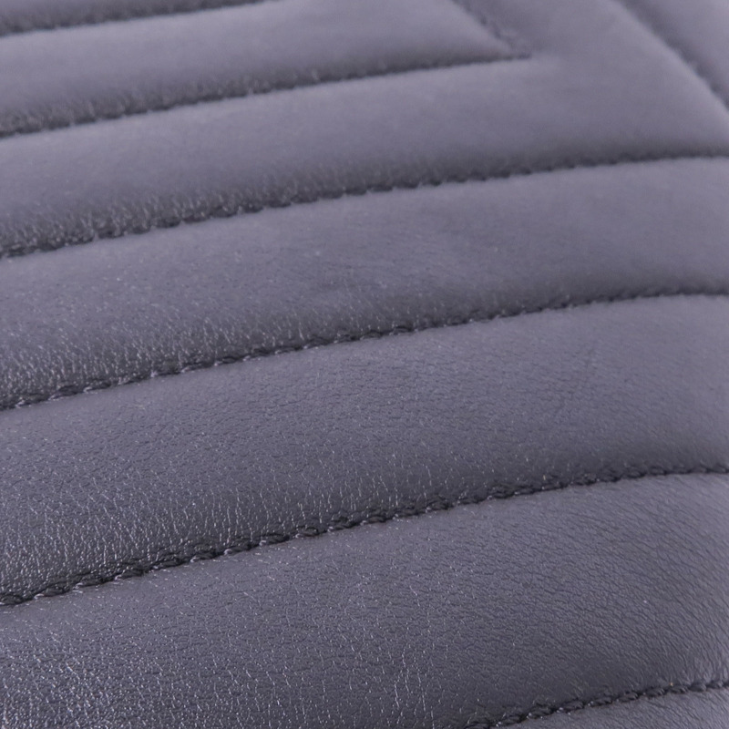 CHANEL 羊皮皮革Boy 28銀扣鏈帶肩背袋-18