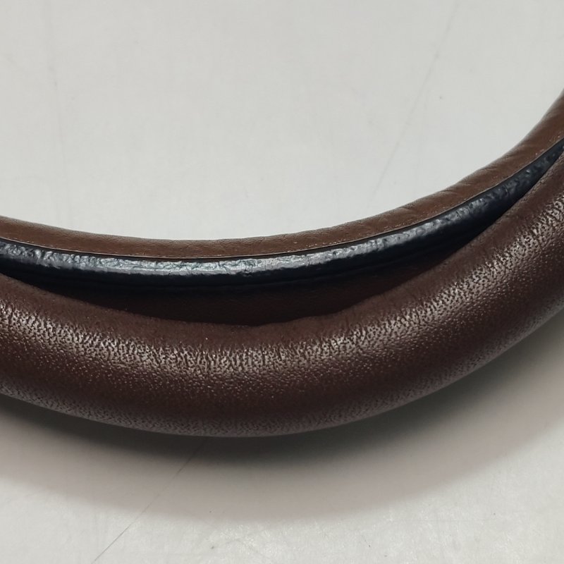 Burberry 牛皮棕色绗縫拉鍊肩背包-17