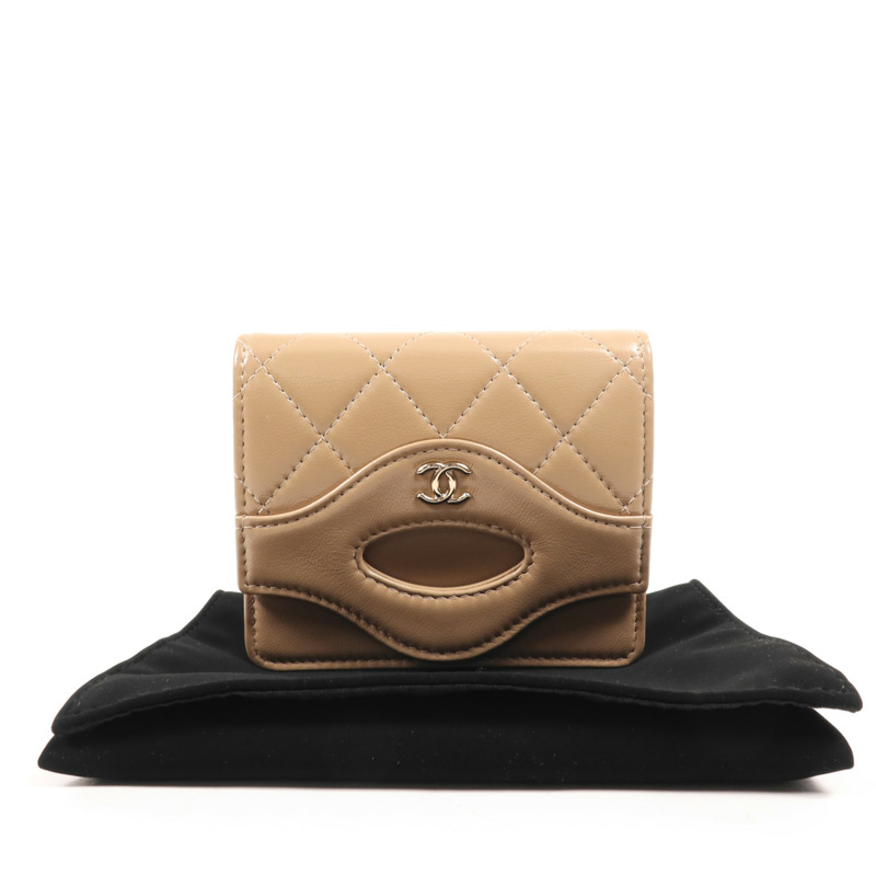 CHANEL 牛皮皮革Wallet Card Holder金扣錢包-12