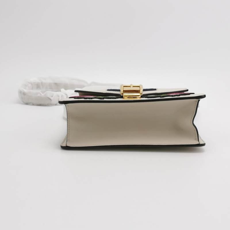 Gucci Sylvie 塞爾維亞迷你牛皮帆布花卉刺繡金屬扣織帶斜挎包單肩包-5