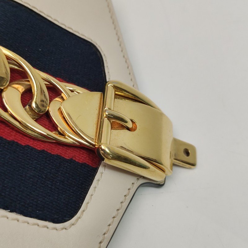 Gucci Sylvie 塞爾維亞迷你牛皮帆布花卉刺繡金屬扣織帶斜挎包單肩包-11