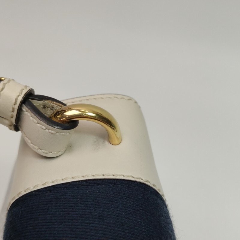 Gucci Sylvie 塞爾維亞迷你牛皮帆布花卉刺繡金屬扣織帶斜挎包單肩包-12